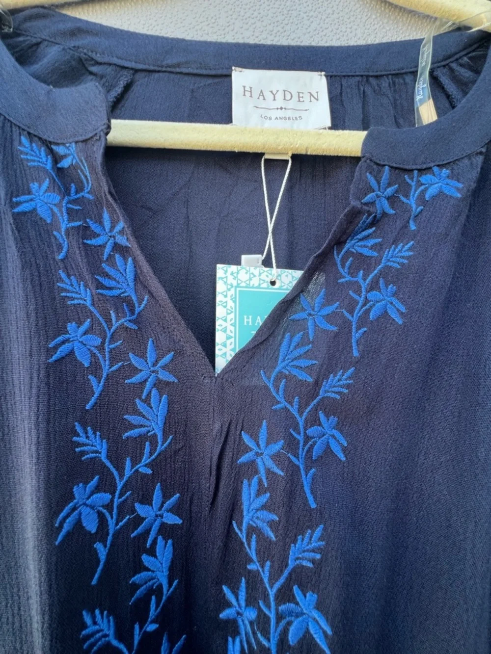 Hayden Los Angeles
Small Navy Embroidered Maxi
Dress Tie Waist Rayon Boho
NWT - Picture 8 of 8